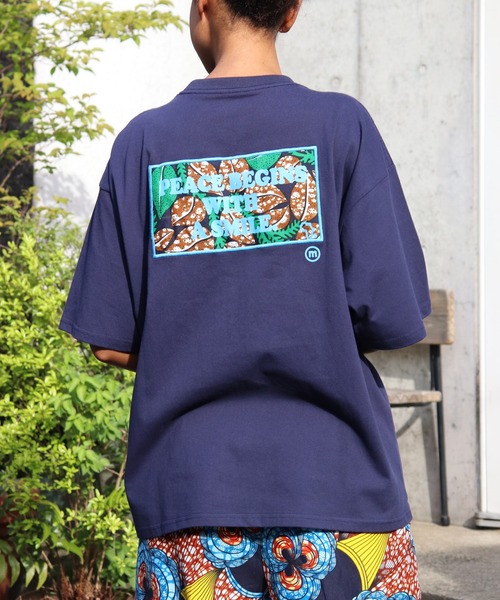 moyan ecri>messageワンポイント＆バックプリント パッチ刺繍Tシャツ