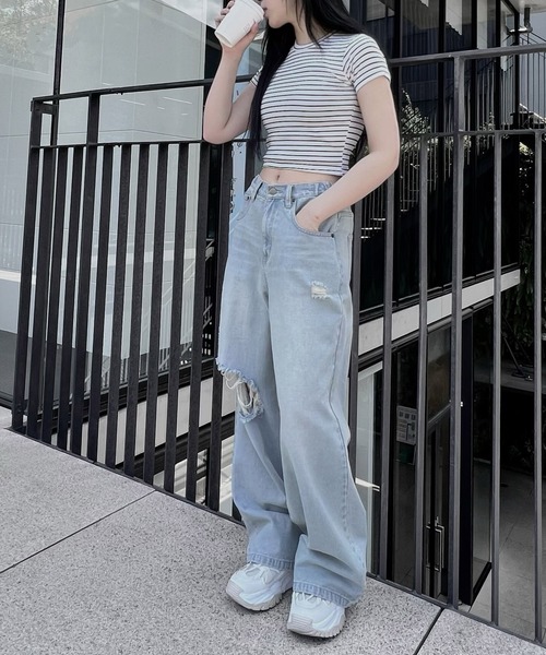 Figments（フィグメンツ）の「ボーダークロップドトップス（Tシャツ/カットソー・レディース・ブラック/ホワイト・FREE）」の3枚目の写真