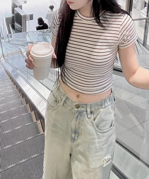 Figments（フィグメンツ）の「ボーダークロップドトップス（Tシャツ/カットソー・レディース・ブラック/ホワイト・FREE）」の15枚目の写真