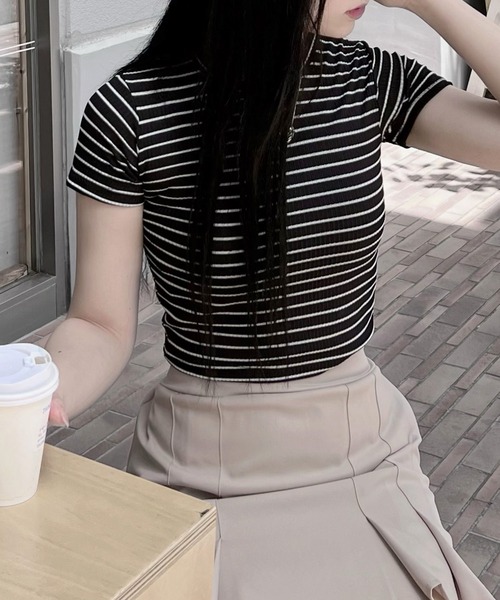 Figments（フィグメンツ）の「ボーダークロップドトップス（Tシャツ/カットソー・レディース・ブラック/ホワイト・FREE）」の16枚目の写真