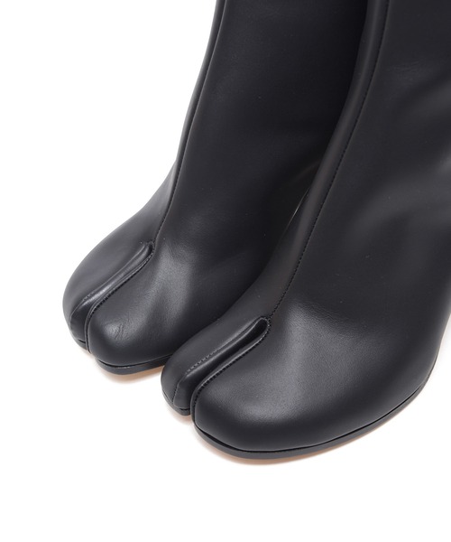 TATRAS CONCEPT STORE(タトラスコンセプトストア)の「Maison Margiela(メゾンマルジェラ) Tabi Boots (8cm heel)(ブーツ・レディース・ブラック・39)」の5枚目の写真