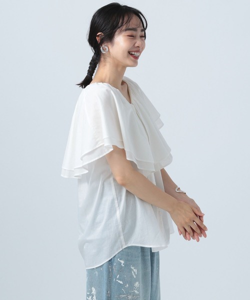 BAYFLOW(ベイフロー)の「Vネックラッフルフリルブラウス(シャツ/ブラウス・レディース・ピンク/ブラック/オフホワイト・FREE)」の8枚目の写真