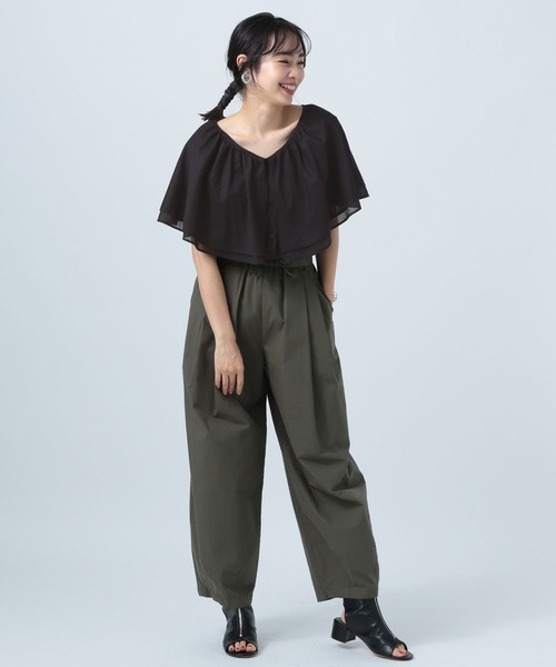 BAYFLOW(ベイフロー)の「Vネックラッフルフリルブラウス(シャツ/ブラウス・レディース・ピンク/ブラック/オフホワイト・FREE)」の10枚目の写真