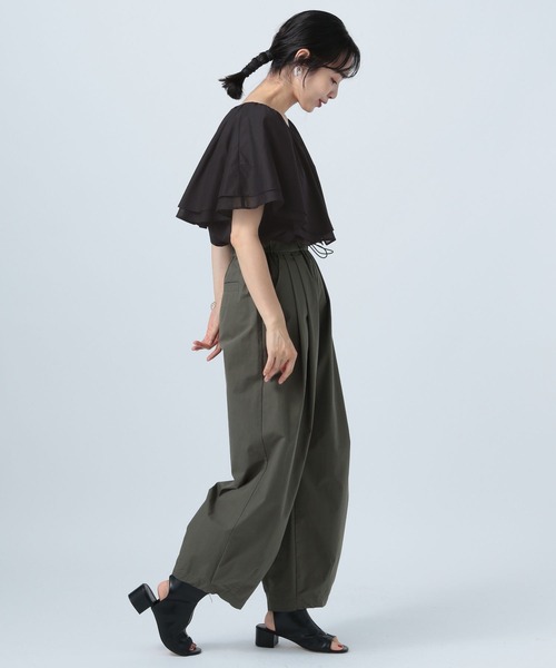 BAYFLOW(ベイフロー)の「Vネックラッフルフリルブラウス(シャツ/ブラウス・レディース・ピンク/ブラック/オフホワイト・FREE)」の11枚目の写真