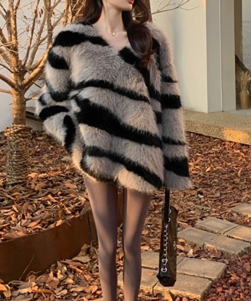 セール】シャギーゼブラ柄ニットプルオーバー（ニット/セーター