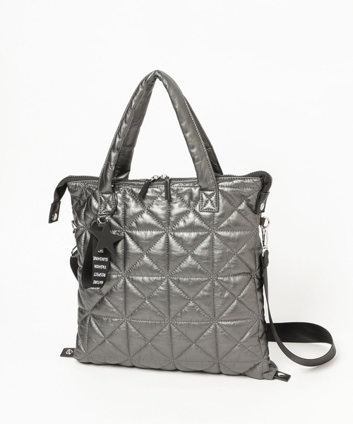 BAYFLOW（ベイフロー）の「[A4サイズ対応]チャーム付き3WAYキルトトート / ショルダーバッグ（トートバッグ・レディース・シルバー/ブラック/ホワイト/シルバー系1/ブラック系1/グリーン系1/オフホワイト/その他1/ネイビー/ライトブルー/レオパード・FREE）」の21枚目の写真