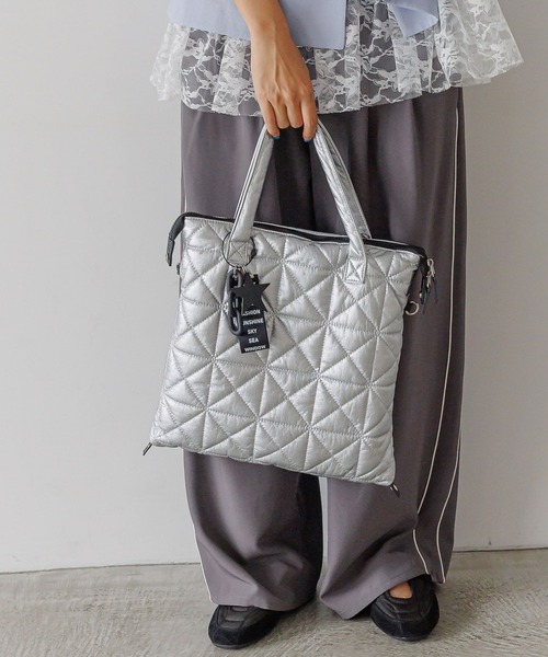 A4サイズ対応】チャーム付き3WAYキルトトート / ショルダー