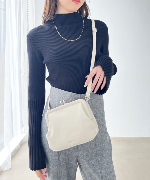 GeeRA（ジーラ）の「がま口ミニショルダー（ショルダーバッグ・レディース・アイボリー/ブラック/シルバー/ライトグリーン・FREE）」の2枚目の写真