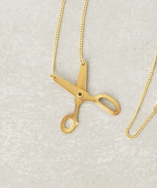 aquvii（アクビ）の「アクビ cut necklace（ネックレス・レディース・ゴールド・フリー）」の5枚目の写真