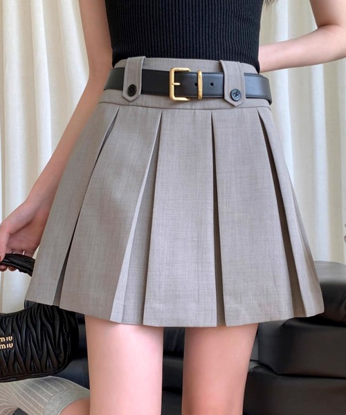 SPIGA（スピーガ）の「ﾍﾞﾙﾄ付ﾎﾞｯｸｽﾌﾟﾘｰﾂﾐﾆｽｶｰﾄ（スカート・レディース・キャメル/ブラック/グレー・MEDIUM/SMALL）」の3枚目の写真