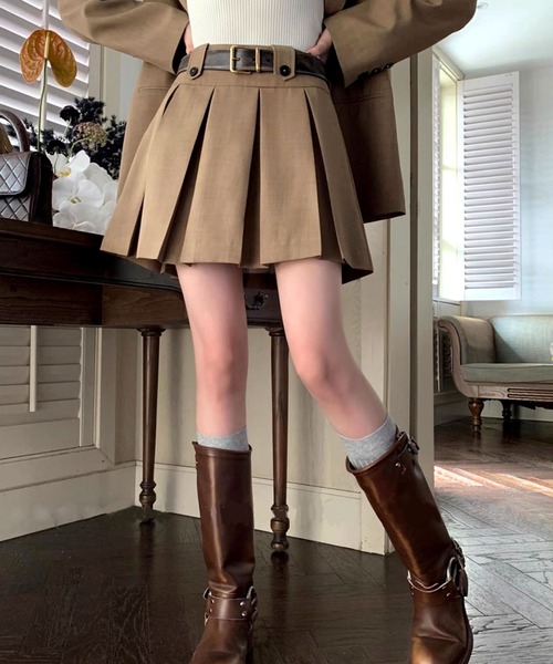 SPIGA（スピーガ）の「ﾍﾞﾙﾄ付ﾎﾞｯｸｽﾌﾟﾘｰﾂﾐﾆｽｶｰﾄ（スカート・レディース・キャメル/ブラック/グレー・MEDIUM/SMALL）」の6枚目の写真