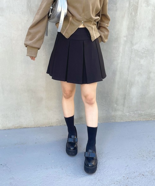 SPIGA（スピーガ）の「ﾍﾞﾙﾄ付ﾎﾞｯｸｽﾌﾟﾘｰﾂﾐﾆｽｶｰﾄ（スカート・レディース・キャメル/ブラック/グレー・MEDIUM/SMALL）」の9枚目の写真