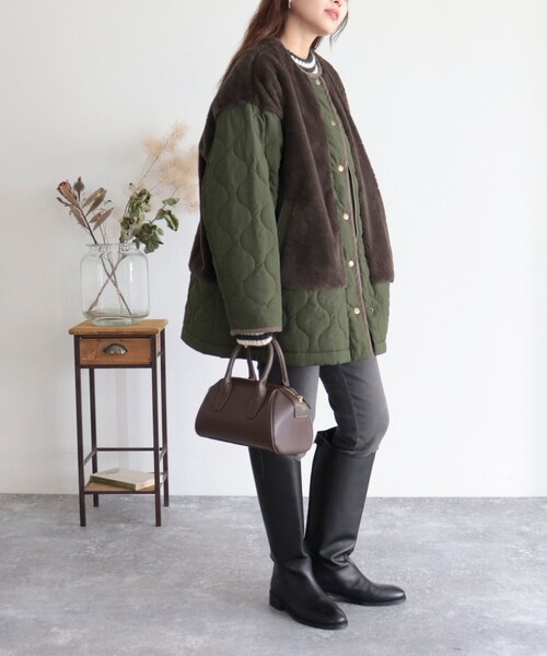 fredy emue(フレディエミュ)の「ショルダー付きフェイクレザーボストンバッグ(ボストンバッグ・レディース・ブラック/ダークブラウン/シルバー・FREE)」の18枚目の写真