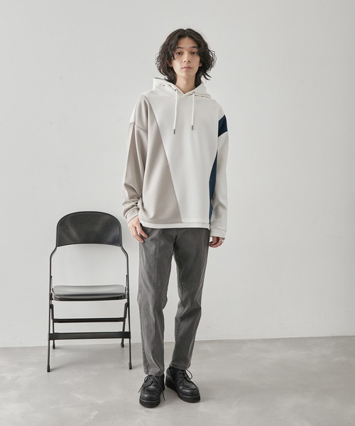 JUNRED(ジュンレッド)の「ブロッキングフェイクレイヤードプルパーカー(パーカー・メンズ・ベージュ系その他/グリーン/ホワイト・M/L/LL)」の10枚目の写真