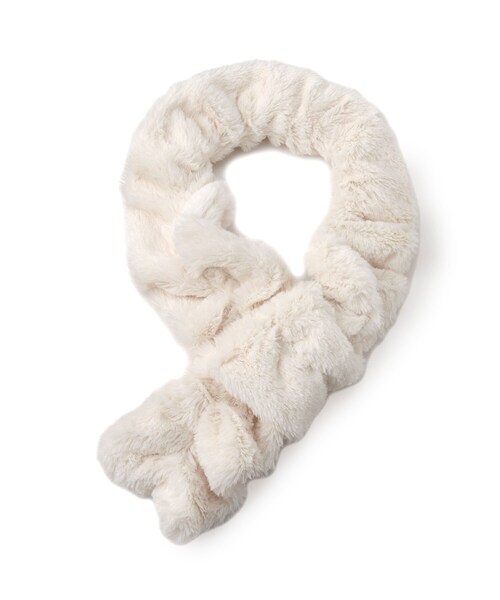 SHOO・LA・RUE（シューラルー）の「◆ウェーブフェイクファーマフラー（ストール/ショール・レディース・ピンク系/アイボリー/チャコールグレー/サックスブルー/ベージュ/ブラック・00）」の2枚目の写真