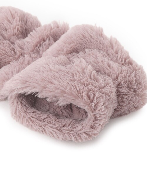 SHOO・LA・RUE（シューラルー）の「◆ウェーブフェイクファーマフラー（ストール/ショール・レディース・ピンク系/アイボリー/チャコールグレー/サックスブルー/ベージュ/ブラック・00）」の8枚目の写真