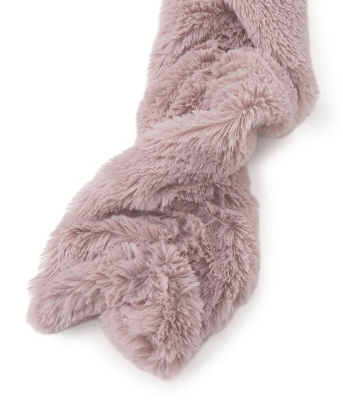 SHOO・LA・RUE（シューラルー）の「◆ウェーブフェイクファーマフラー（ストール/ショール・レディース・ピンク系/アイボリー/チャコールグレー/サックスブルー/ベージュ/ブラック・00）」の9枚目の写真