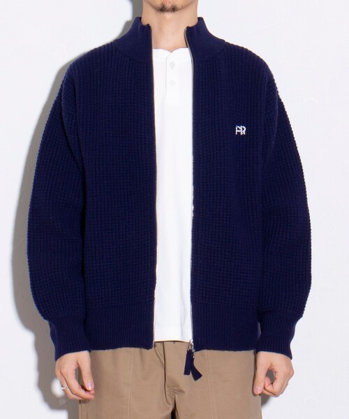 GLOSTER（グロスター）の「【ユニセックス】FR刺繍 ラムウール ワッフルZIPカーディガン（ニット/セーター・メンズ・ネイビー/グレー/キャメル・S/M/L）」の18枚目の写真
