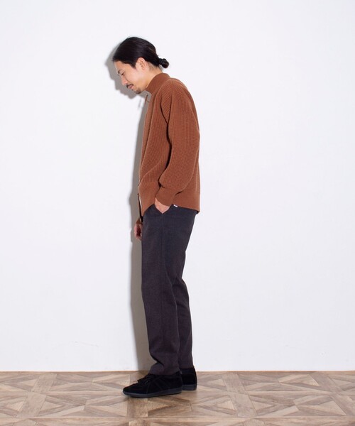 GLOSTER（グロスター）の「【ユニセックス】FR刺繍 ラムウール ワッフルZIPカーディガン（ニット/セーター・メンズ・ネイビー/グレー/キャメル・S/M/L）」の19枚目の写真