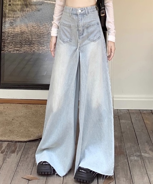 GEMEDA(ジェメダ)の「ハイウエストワイドフルレングスデニムパンツ(デニムパンツ・レディース・ネイビー/ライトブルー・S/M/L)」の2枚目の写真