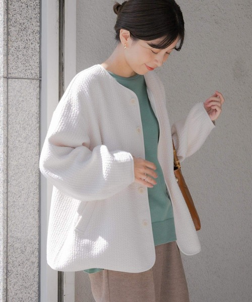 URBAN RESEARCH DOORS（アーバンリサーチドアーズ）の「キルトノーカラージャケット（ノーカラージャケット・レディース・アイボリー/グレー系その他・MEDIUM）」の3枚目の写真