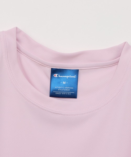 Champion(チャンピオン)の「【Champion/チャンピオン】レディース スポーツ ショートスリーブTシャツ(Tシャツ/カットソー・レディース・ブラック/ライトピンク/ターコイズブルー/ホワイト・MEDIUM/LARGE)」の22枚目の写真