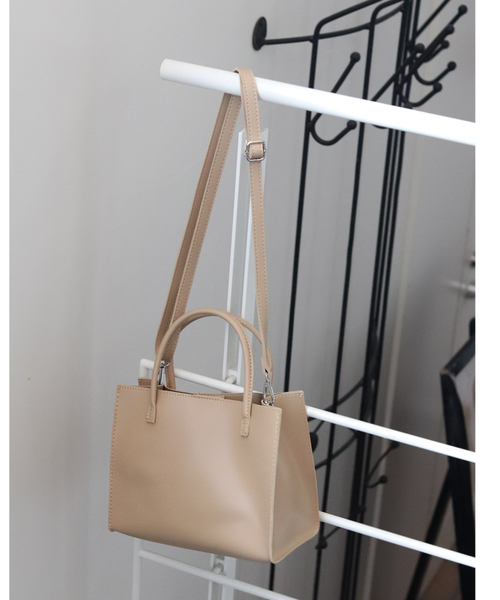Rouge vif la cle（ルージュヴィフラクレ）の「2WAYスクエアショルダーバッグ（ショルダーバッグ・レディース・ブラック/ベージュ/ホワイト・フリー）」の9枚目の写真