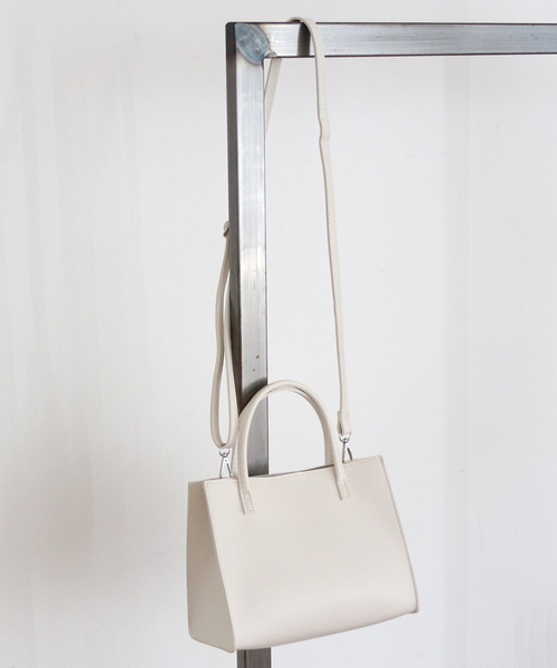 Rouge vif la cle（ルージュヴィフラクレ）の「2WAYスクエアショルダーバッグ（ショルダーバッグ・レディース・ブラック/ベージュ/ホワイト・フリー）」の11枚目の写真