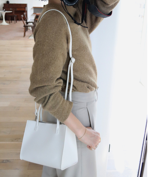 Rouge vif la cle（ルージュヴィフラクレ）の「2WAYスクエアショルダーバッグ（ショルダーバッグ・レディース・ブラック/ベージュ/ホワイト・フリー）」の8枚目の写真