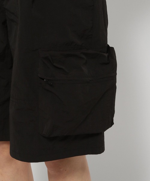 Anui(アニュイ)の「【UNISEX/2サイズ展開】ミドルトラックパンツ(カーゴパンツ・レディース・チャコールグレー/ブラック・MEDIUM/SMALL)」の3枚目の写真