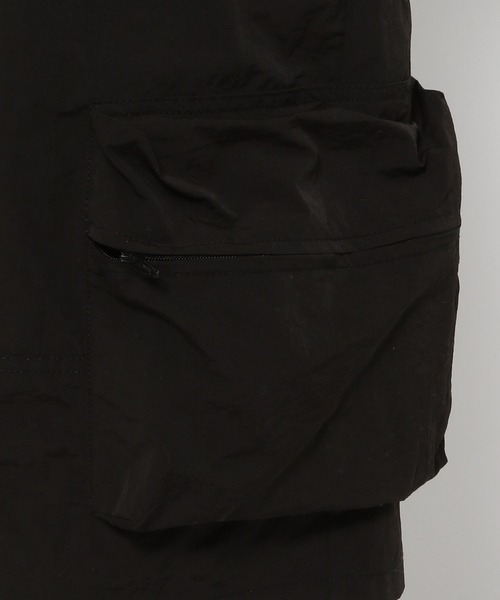 Anui(アニュイ)の「【UNISEX/2サイズ展開】ミドルトラックパンツ(カーゴパンツ・レディース・チャコールグレー/ブラック・MEDIUM/SMALL)」の4枚目の写真