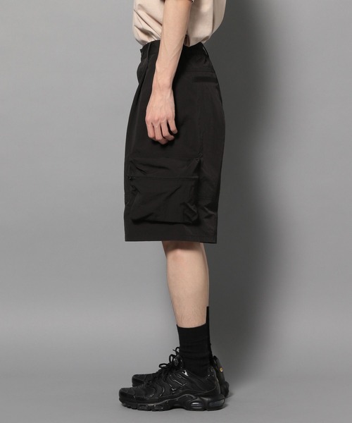 Anui(アニュイ)の「【UNISEX/2サイズ展開】ミドルトラックパンツ(カーゴパンツ・レディース・チャコールグレー/ブラック・MEDIUM/SMALL)」の12枚目の写真