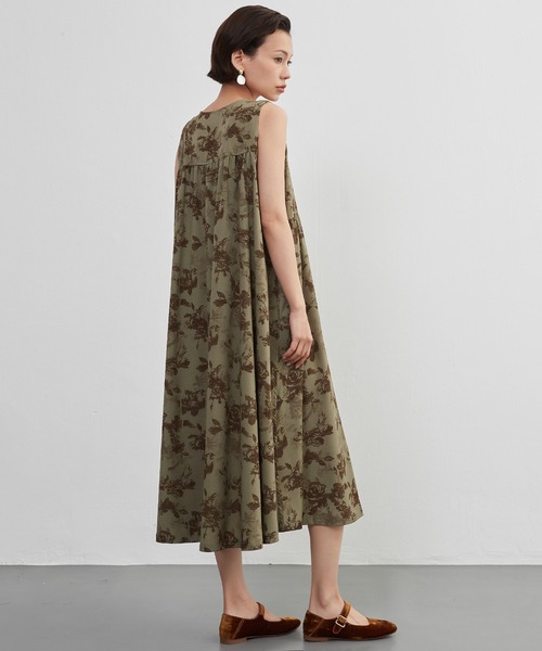 Ｎ　フラワープリント ノースリーブワンピース 他 On One's Own フラワープリントノースリーブワンピース（ワンピース