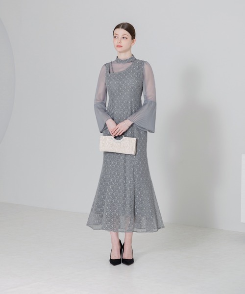 【LEJA】ハイネックレース刺繍長袖パフスリーブフレアプリーツ袖 Leja（レジャ）の「【LEJA】ハイネックレース刺繍長袖パフスリーブ