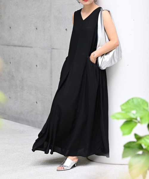 ketty cherie（ケティシェリー）の「カーゴポケットギャザーワンピース≪手洗い可能≫（ワンピース・レディース・ブラック/グリーン・M）」の2枚目の写真