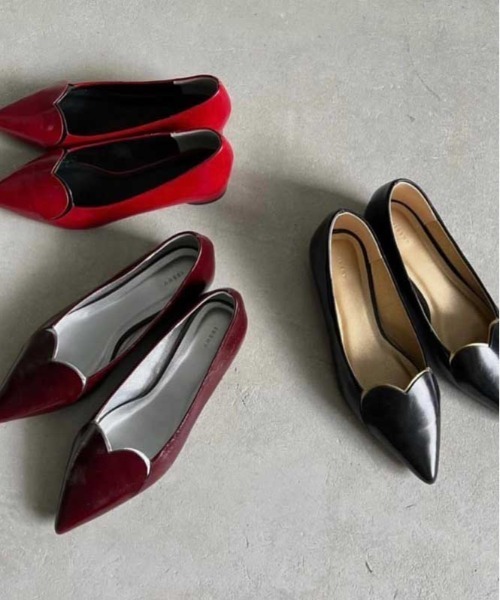 Ameri（アメリ）の「HEART MOTIF POINTED TOE PUMPS（パンプス・レディース・ブラック/ボルドー/レッド・LARGE/MEDIUM/SMALL）」の4枚目の写真