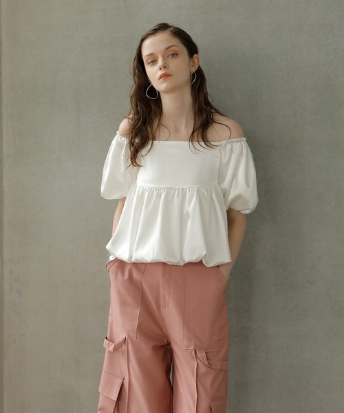 MIELI INVARIANT（ミエリインヴァリアント）の「2way Satin Balloon Blouse（シャツ/ブラウス・レディース・ブラック/ホワイト・FREE）」の8枚目の写真
