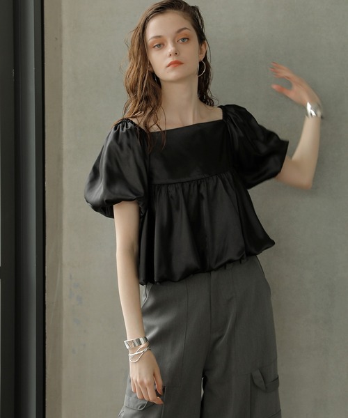 MIELI INVARIANT（ミエリインヴァリアント）の「2way Satin Balloon Blouse（シャツ/ブラウス・レディース・ブラック/ホワイト・FREE）」の12枚目の写真