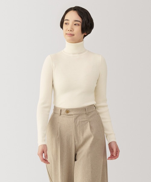 無印良品(ムジルシリョウヒン)の「婦人 洗えるウールハイゲージリブタートルネックセーター(ニット/セーター・レディース・ブラック/マスタード/オートミール/ダークグレー/オフホワイト/スモークピンク/ダークグリーン/レッド・M/S/XL/L)」の3枚目の写真