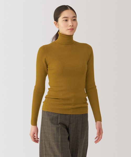 無印良品(ムジルシリョウヒン)の「婦人 洗えるウールハイゲージリブタートルネックセーター(ニット/セーター・レディース・ブラック/マスタード/オートミール/ダークグレー/オフホワイト/スモークピンク/ダークグリーン/レッド・M/S/XL/L)」の6枚目の写真