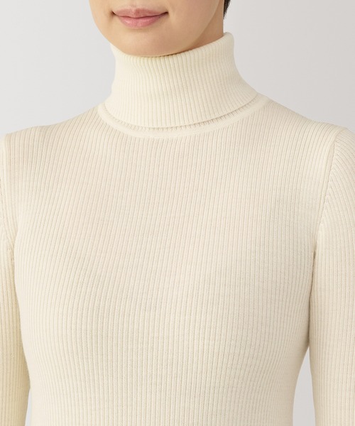 無印良品(ムジルシリョウヒン)の「婦人 洗えるウールハイゲージリブタートルネックセーター(ニット/セーター・レディース・ブラック/マスタード/オートミール/ダークグレー/オフホワイト/スモークピンク/ダークグリーン/レッド・M/S/XL/L)」の12枚目の写真