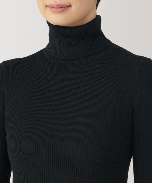 無印良品(ムジルシリョウヒン)の「婦人 洗えるウールハイゲージリブタートルネックセーター(ニット/セーター・レディース・ブラック/マスタード/オートミール/ダークグレー/オフホワイト/スモークピンク/ダークグリーン/レッド・M/S/XL/L)」の18枚目の写真