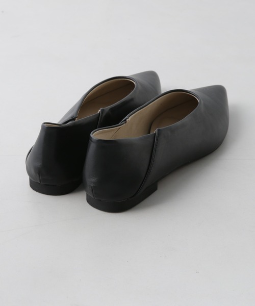 NANO universe(ナノユニバース)の「アーモンドトゥバレエシューズ(バレエシューズ・レディース・ベージュ/ブラック・38/37/36)」の8枚目の写真