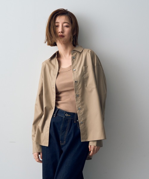 YECCA VECCA(イェッカヴェッカ)の「ロングシャツ(シャツ/ブラウス・レディース・オフホワイト/ブルー/ベージュ/ネイビー・FREE)」の3枚目の写真