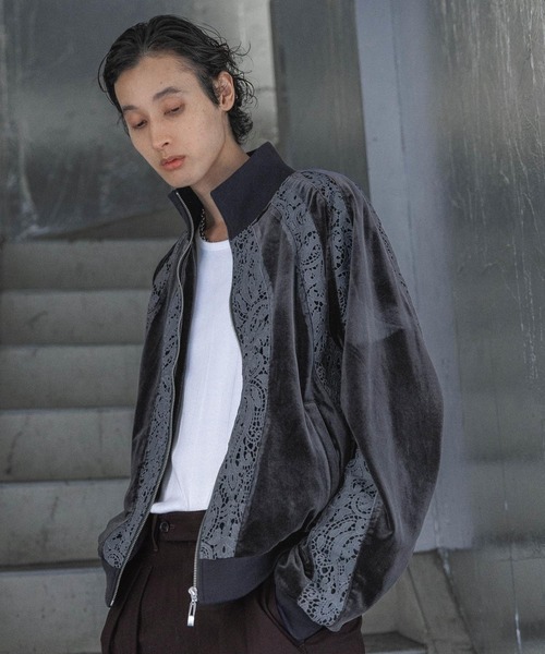 HARE（ハレ）の「【SET UP対応】ベロアレーストラックジャケット(HARE)（ブルゾン・メンズ・ブラック/グレー・SMALL/MEDIUM）」の2枚目の写真