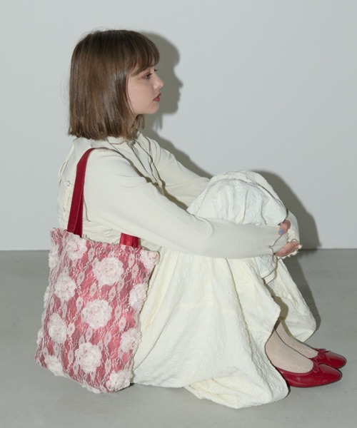 idem（イデム）の「lace rose satin bag / レースローズサテンバッグ（トートバッグ・レディース・クリーム/レッド・FREE）」の11枚目の写真