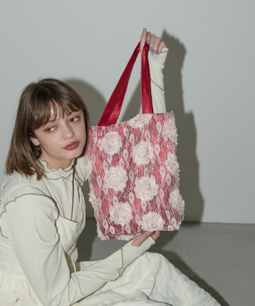 idem（イデム）の「lace rose satin bag / レースローズサテンバッグ（トートバッグ・レディース・クリーム/レッド・FREE）」の13枚目の写真