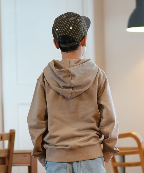 NEW ERA（ニューエラ）の「NEW ERA/ニューエラ キッズ パーカー Youth スウェット プルオーバーフーディー Box Logo 14325129/14325130（パーカー・キッズ・ベージュ/ブラック・140cm/150cm/160cm/130cm）」の6枚目の写真