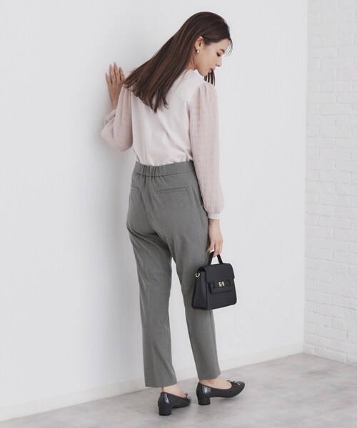 index（インデックス）の「◆サイドベルト付きストレッチテーパードパンツ【洗濯機洗い可/イージーアイロン/防シワ】（その他パンツ・レディース・グレー/チャコールグレー/ネイビー・42/36/38/40）」の6枚目の写真