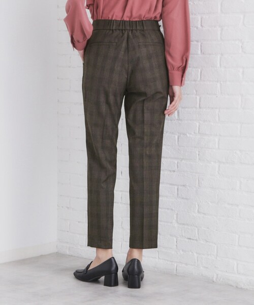 index（インデックス）の「◆サイドベルト付きストレッチテーパードパンツ【洗濯機洗い可/イージーアイロン/防シワ】（その他パンツ・レディース・グレー/チャコールグレー/ネイビー・42/36/38/40）」の18枚目の写真